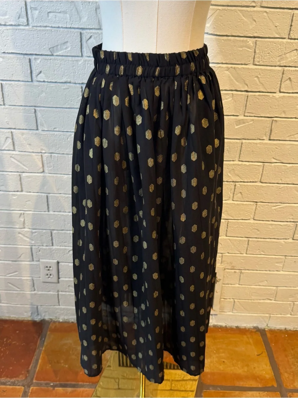 Her Destiny Black Gold Patterned Pleated Midi Skirt Womens M
